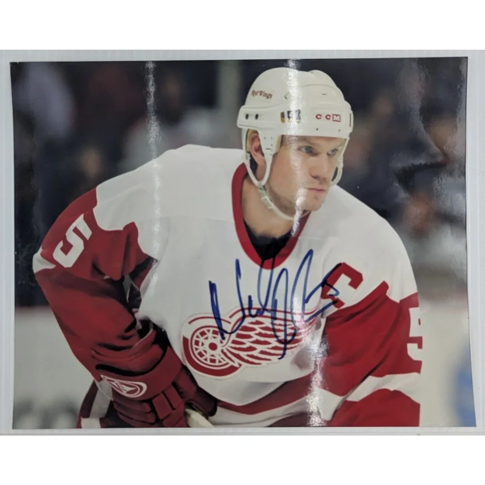 Nicklas Lidstrom #5 Signed 8 x 10 Photo Autographed NHL Detroit Red Wings COA - Picture 2 of 8
